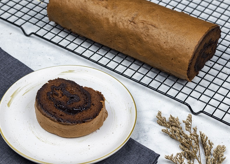 Bolu Gulung Coklat