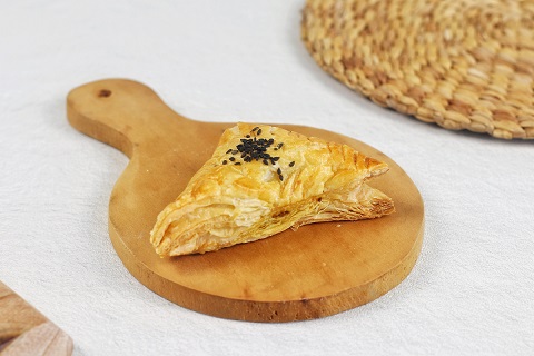 Puff Cakalang